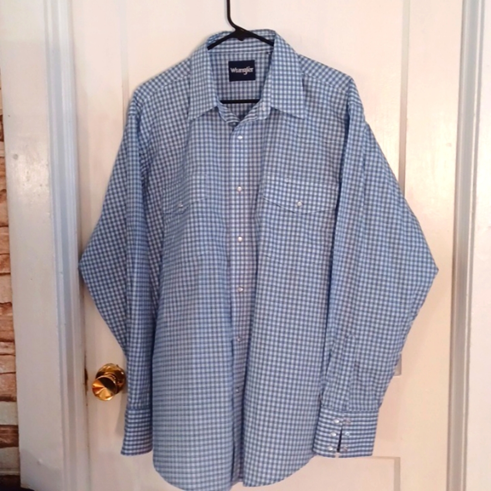 Wrangler Western shirt men's size xlarge pearl snaps blue and white
